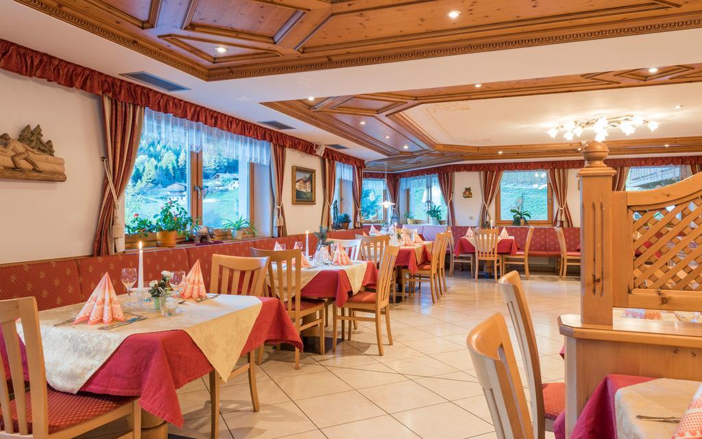 Hotel Kaserhof Valles Ngoại thất bức ảnh